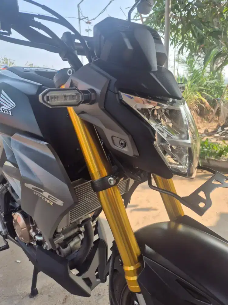 Honda CB150R seperti baru
