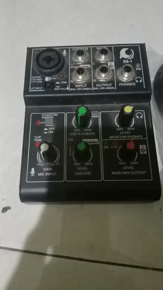 Mixer DS 1 Dolphin Podcast Rekaman