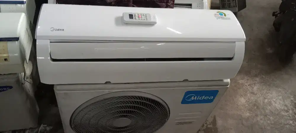 AC midea like new satu setengah pk
