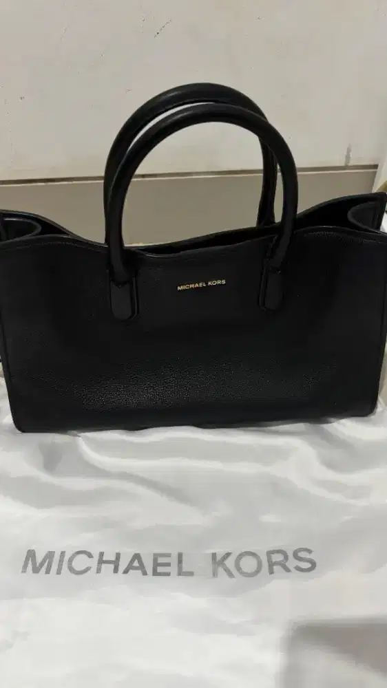 TAS MICHAEL KORS MEDIUM SCARLETT