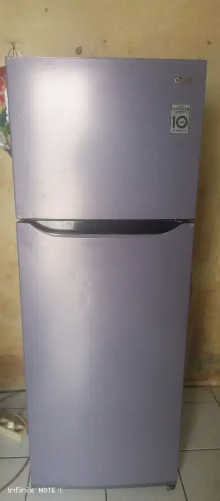 Kulkas dua pintu