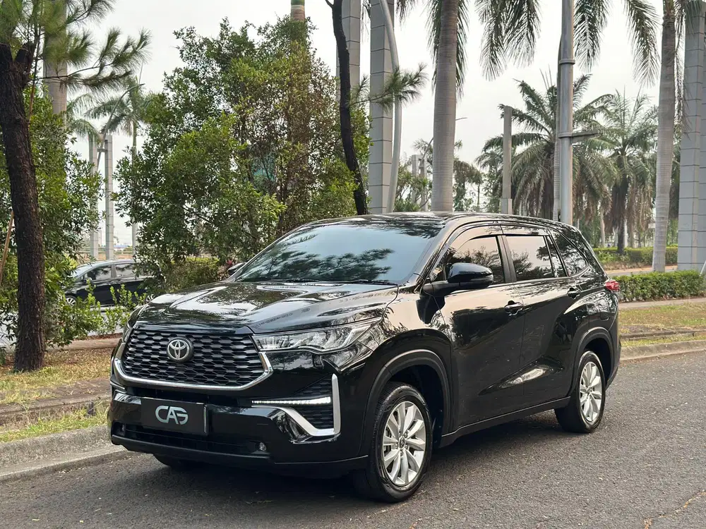 2024 TOYOTA INNOVA ZENIX 2.0 V BENSIN AT MATIC LIKE NEW