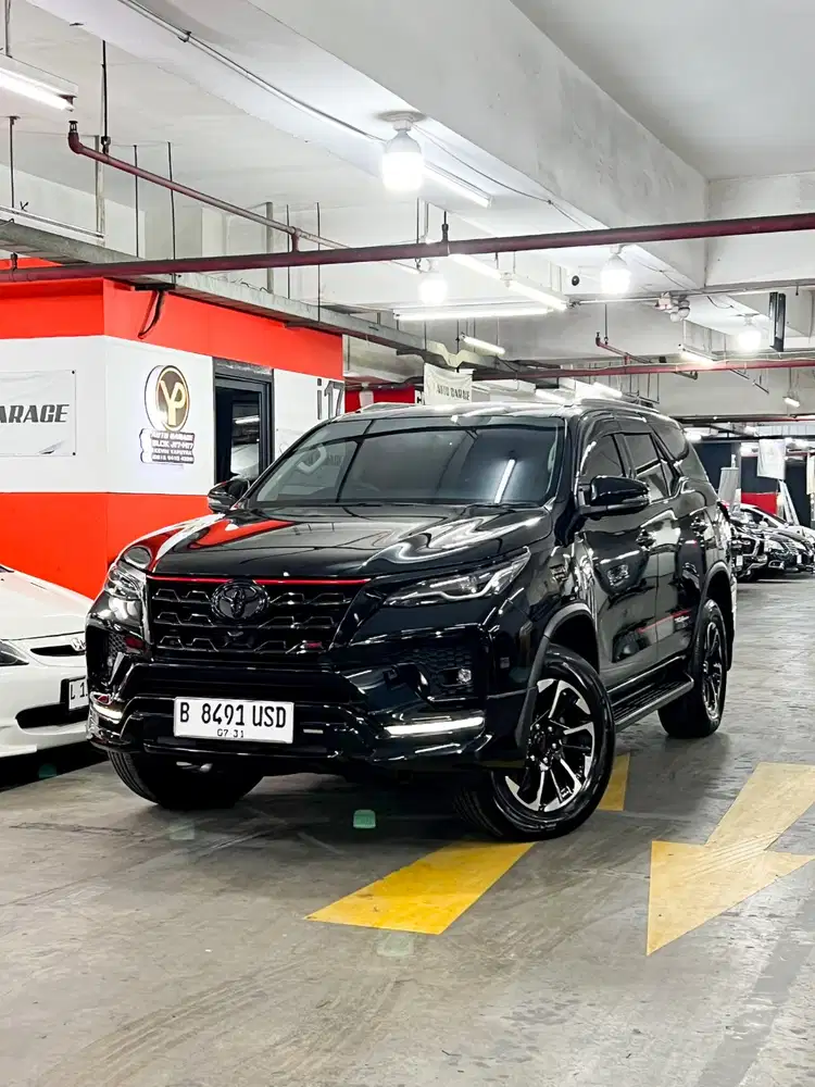 [FULL ORI TANGAN KE1] TOYOTA FORTUNER VRZ TRD 2.4 DIESEL  AT 2021