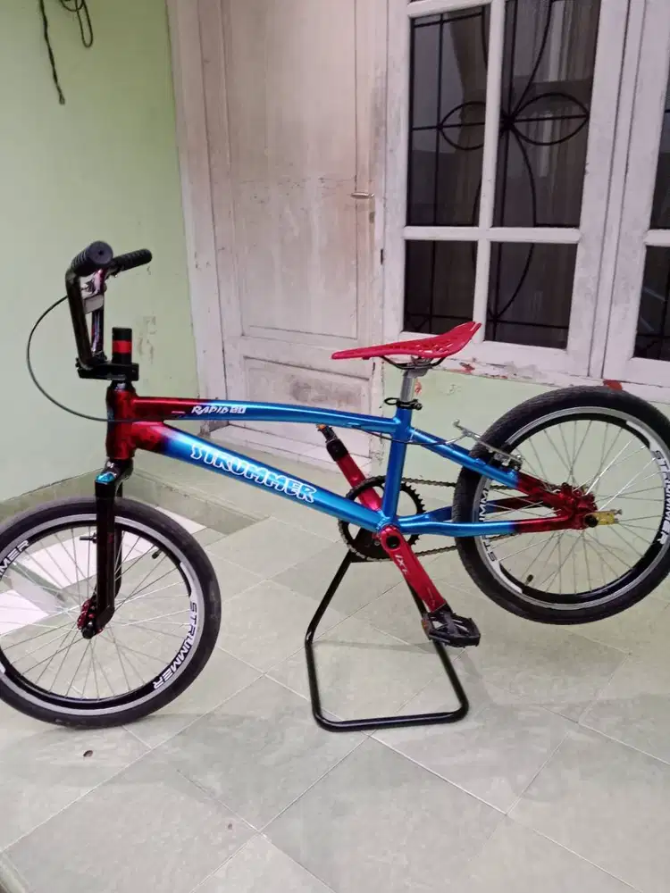 Bmx 20, strummer
