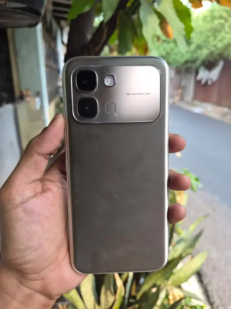 Infinix Note Edge 5G 8 256 GB Mulus Batangan