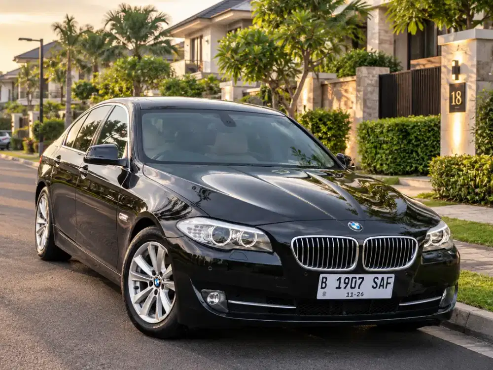 Km46rb ANTIK BMW 523i Sunroof F10 Simpanan