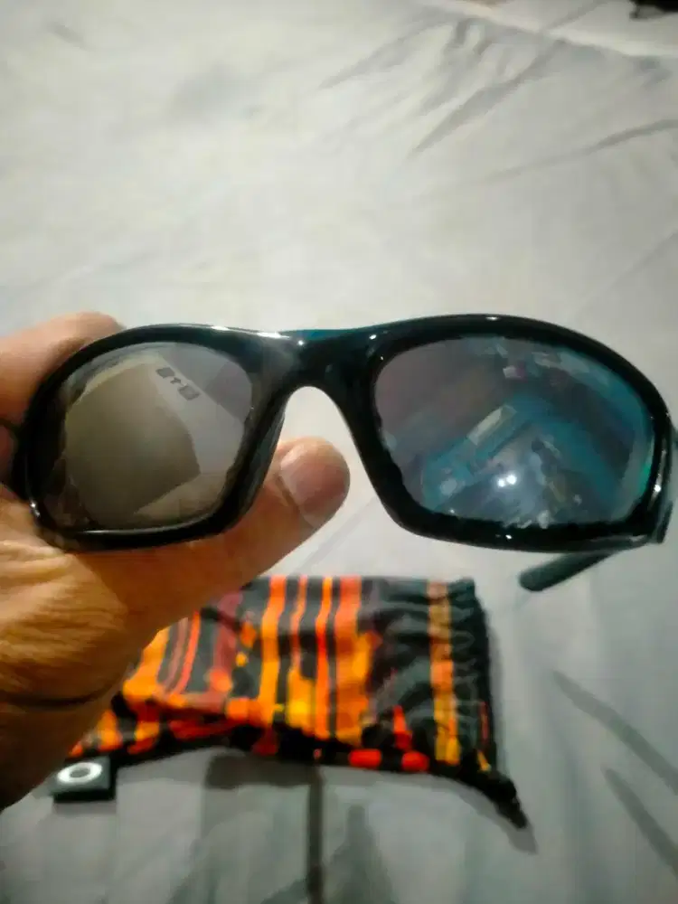 Kacamata Oakley original  100 persen