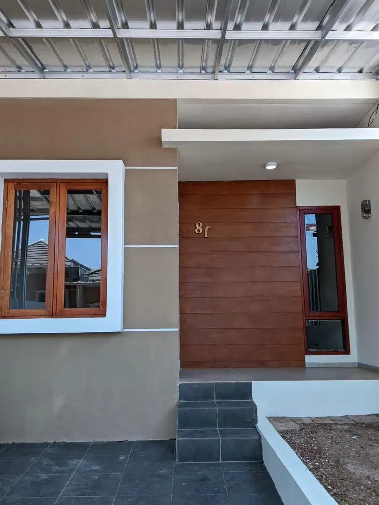 Disewakan Rumah di Cileunyi, Komplek Asri + Carport Kanopi