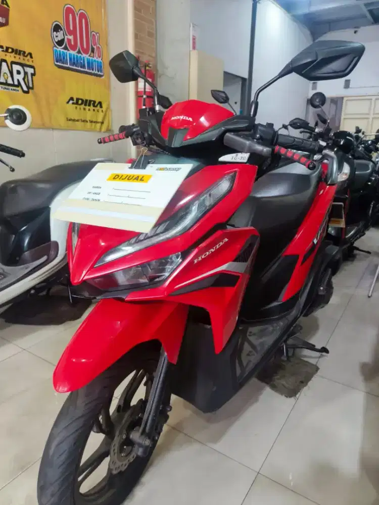 HONDA VARIO 125 2023 WARNA MERAH