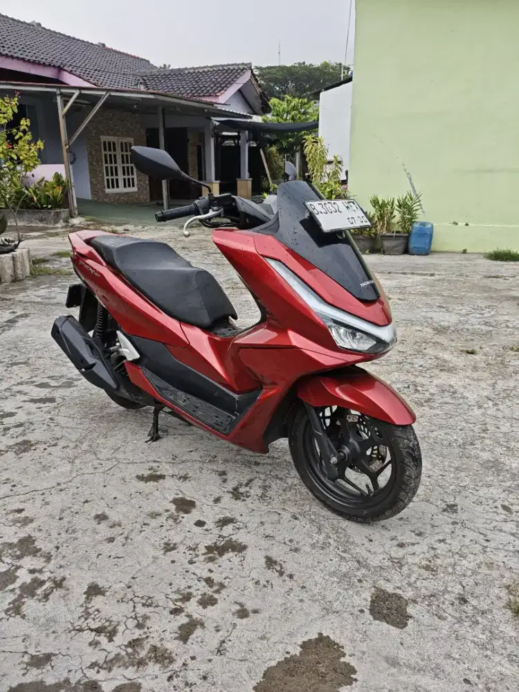 HONDA PCX MERAH 2025