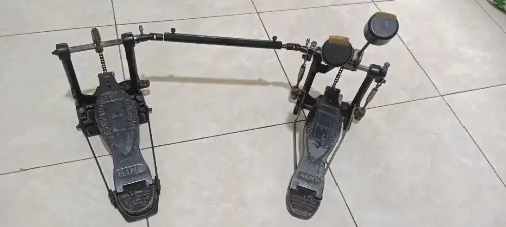 Double pedal Mapex