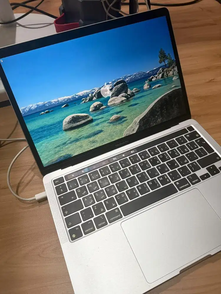 Macbook Pro 2020 M1 touch bar 8gb second