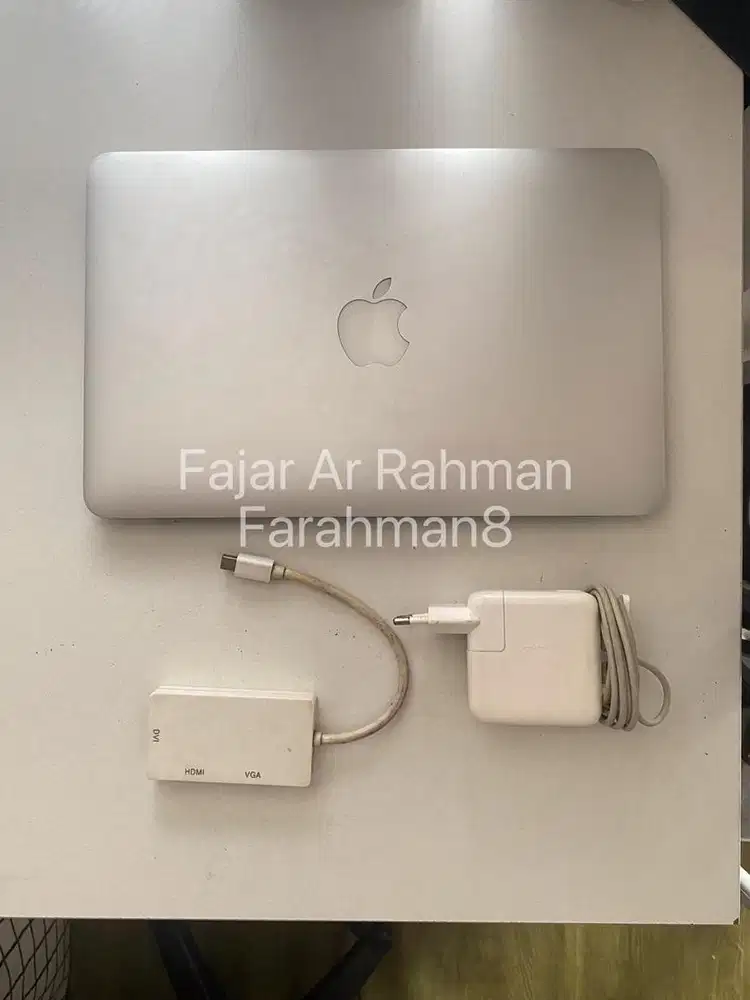 Apple Macbook Air 11 i5 4/128gb 2013 2nd, minus keyboard panah atas