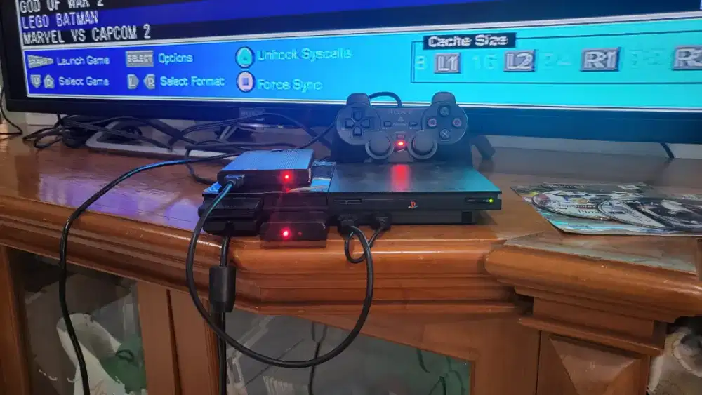 Sony Playstation 2 dengan CD dan Matrix + 2 controller