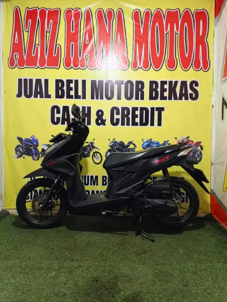 Honda beat deluxe hitam