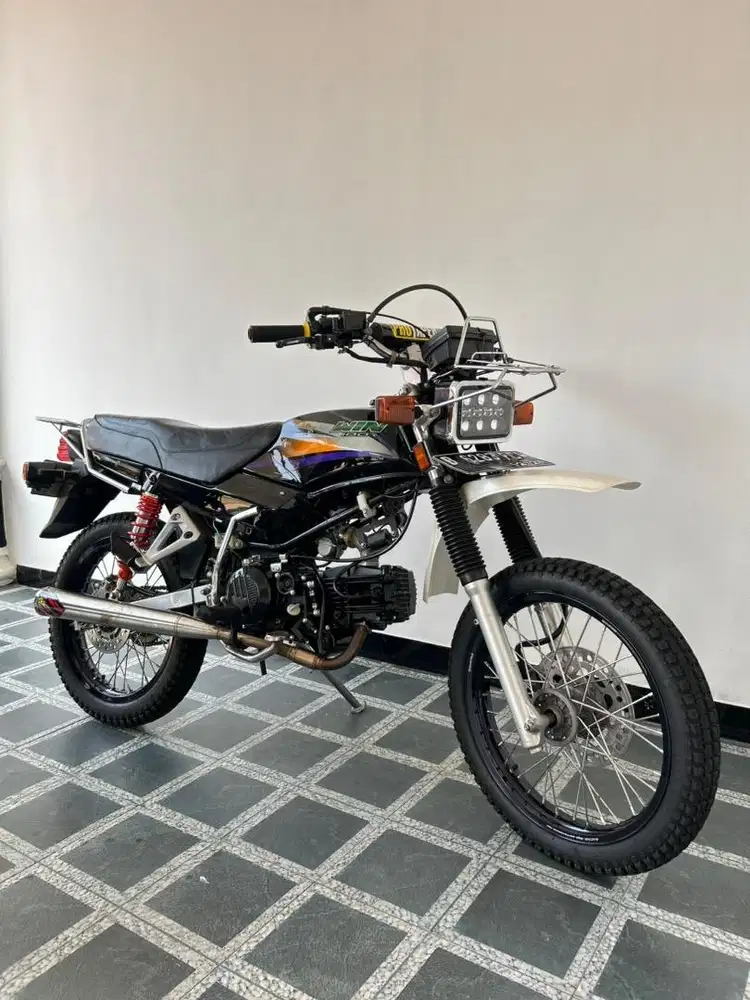 Honda win 100 istimewa