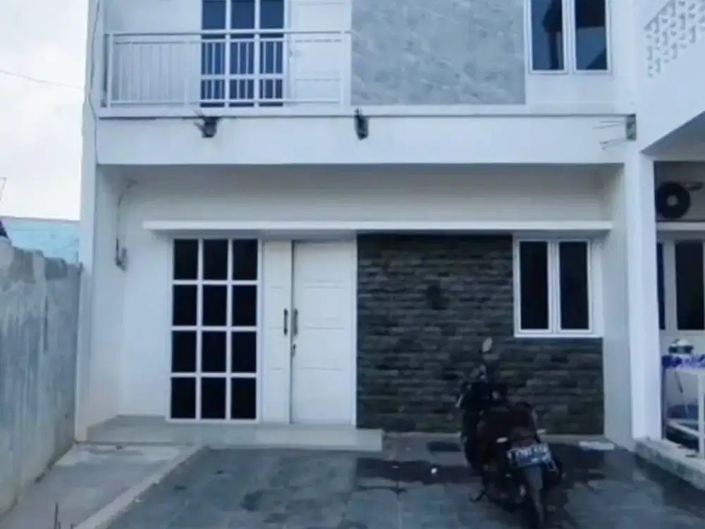 DIJUAL RUMAH 2 LANTAI BALKON CANTIK DI JATIBENING BEKASI