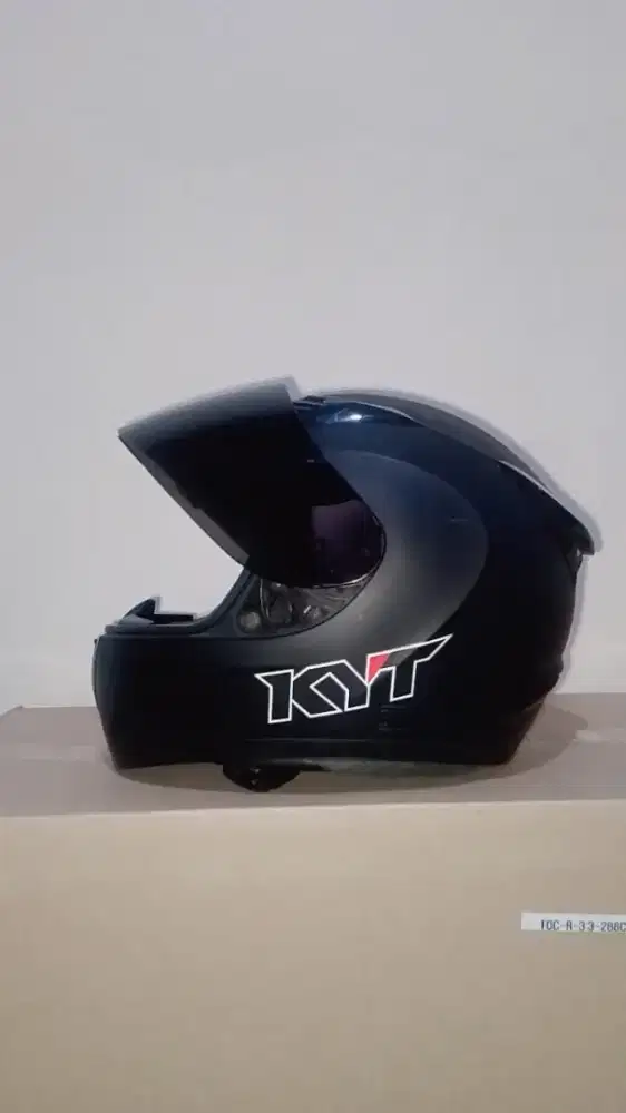 KYT R10 BLACK DOFF