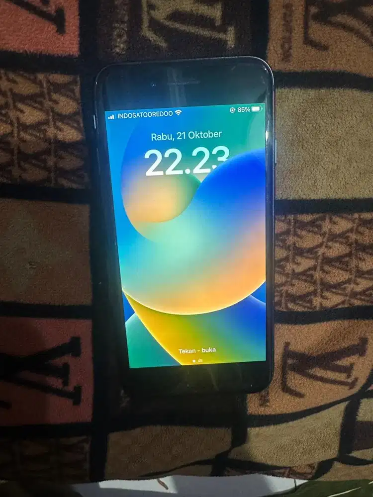Iphone 8 64 GB inter jaringan aman