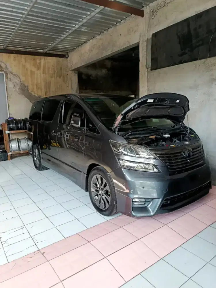 Vellfire 2009 Premium Sound