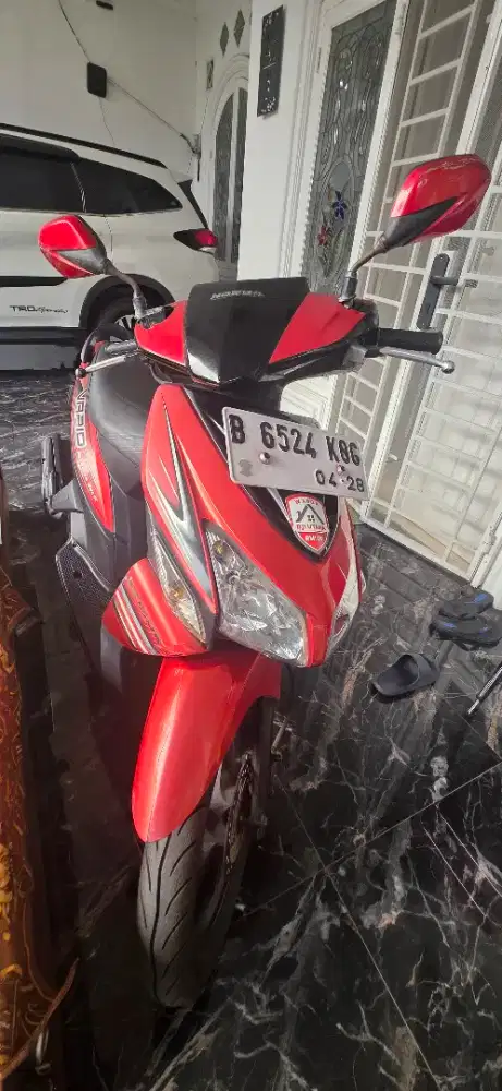 Honda Vario 110 Carbo Merah low Km 13rb