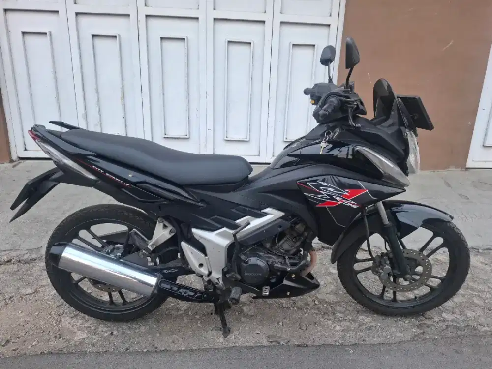 Honda CS One Black