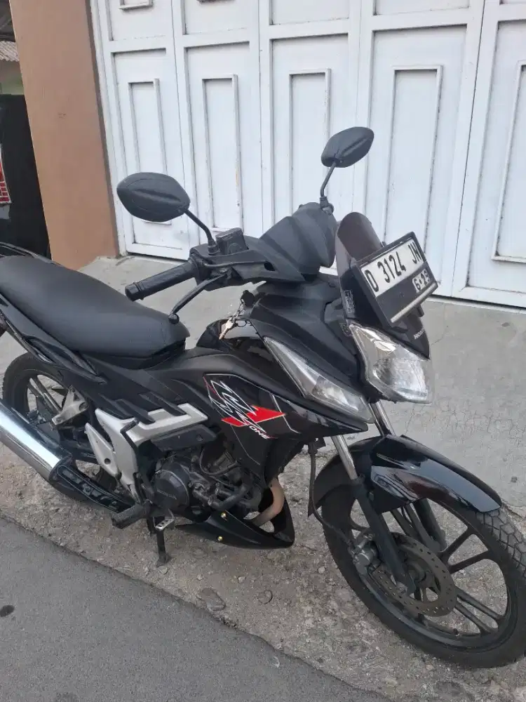 Honda CS  one ..