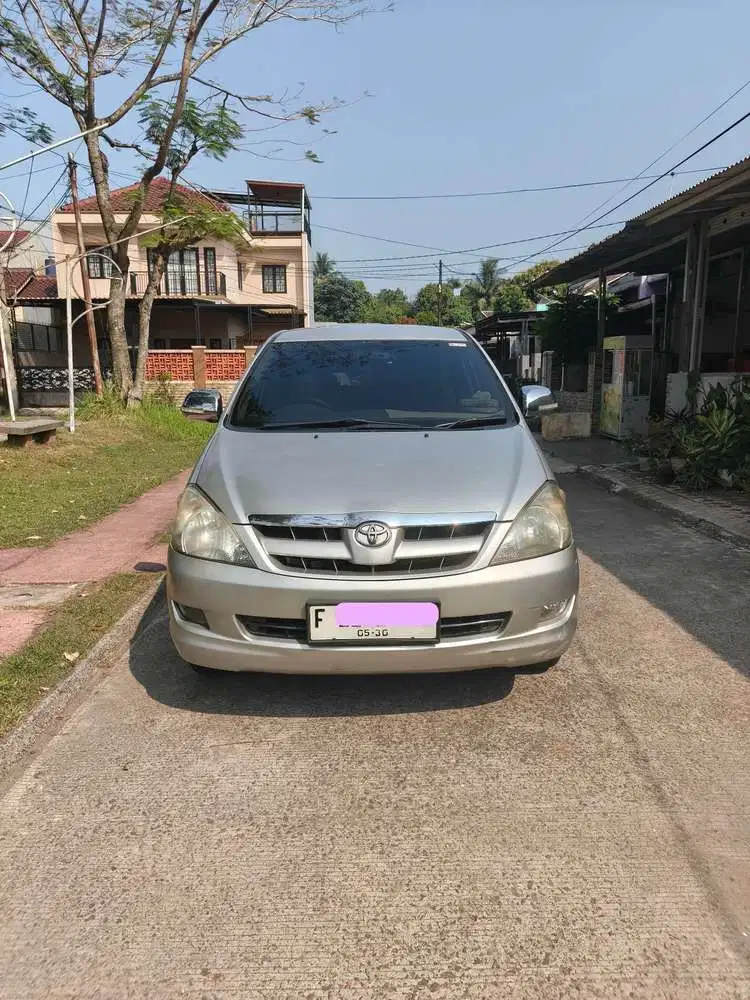Toyota Kijang Innova AT 2004