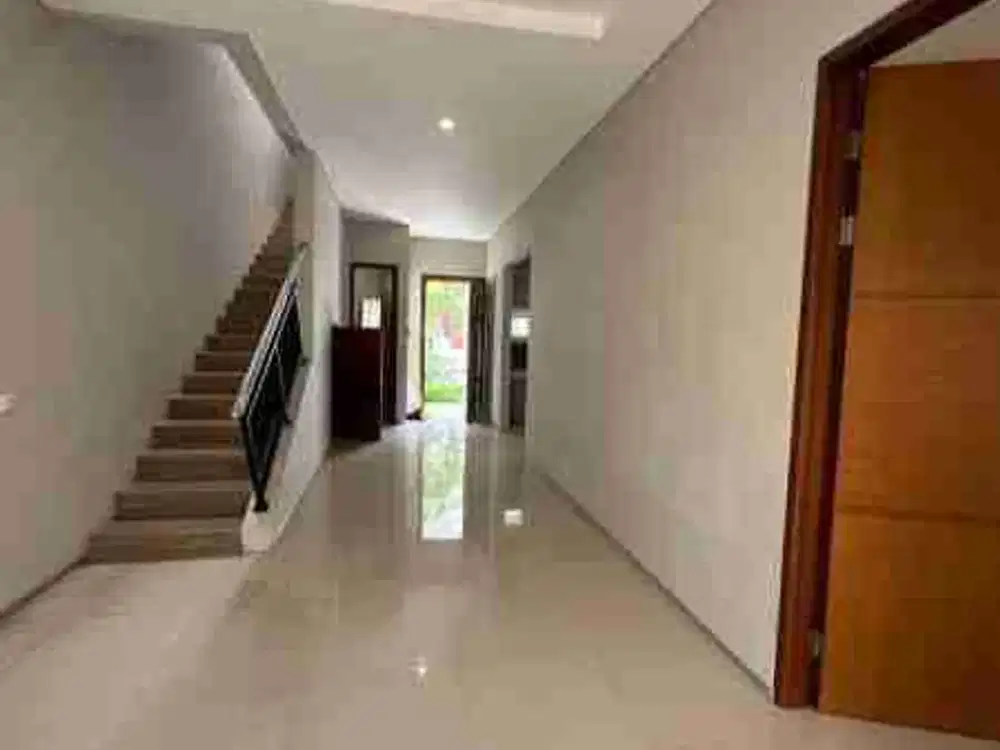 Di jual cepat rumah minimalis 2 lantai di awiligar dalam komplek