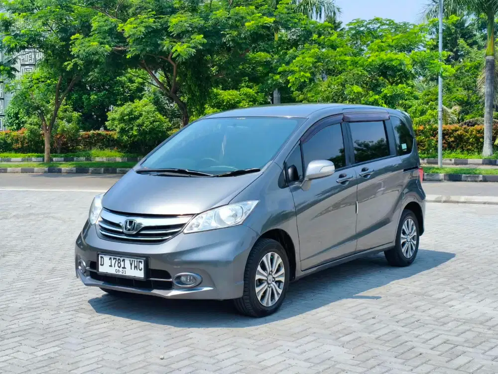 Honda freed psd 2014 Dp 10 juta