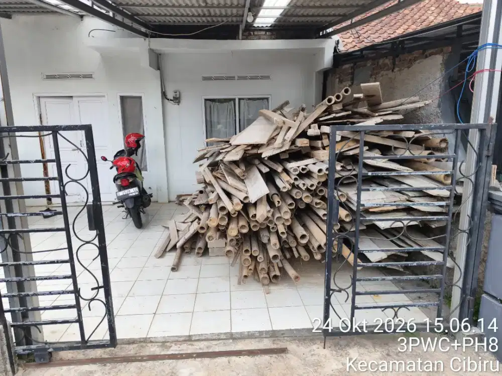 Kayu bekas, kayu bakar, sisa bangunan, buat yg mau bangun rumah