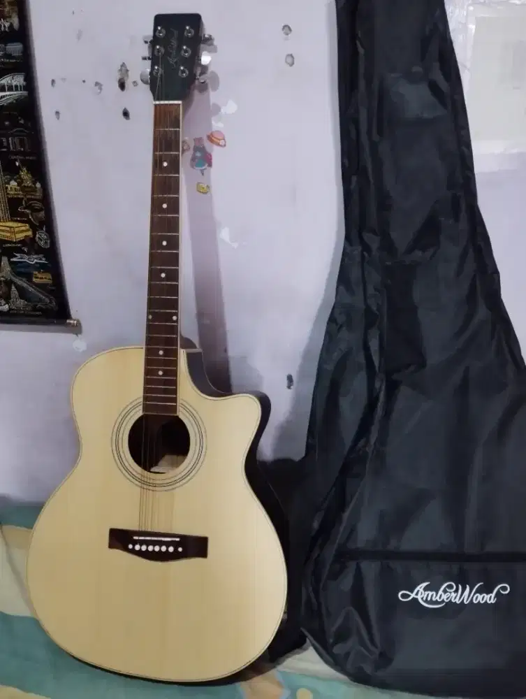 Gitar Akustik Amberwood