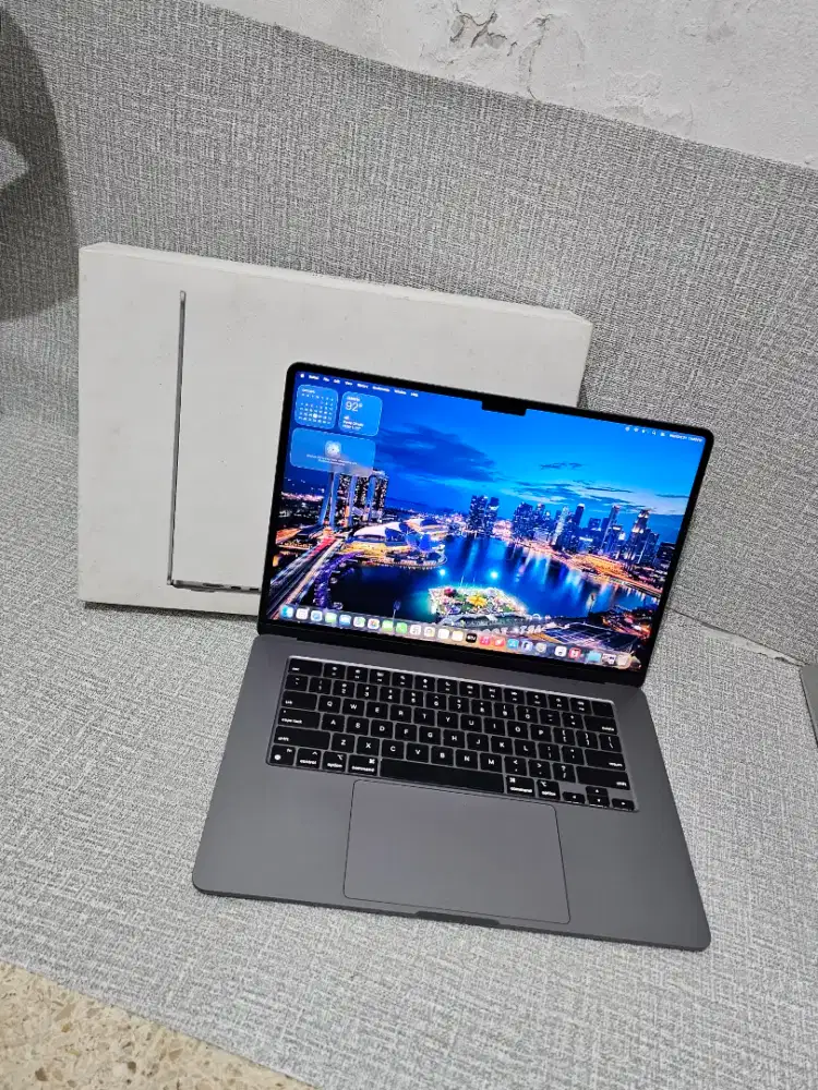 MacBook Air Retina M3 15-in 2024 Fullset(ibox)Chip Apple M3
Ram8/256GB