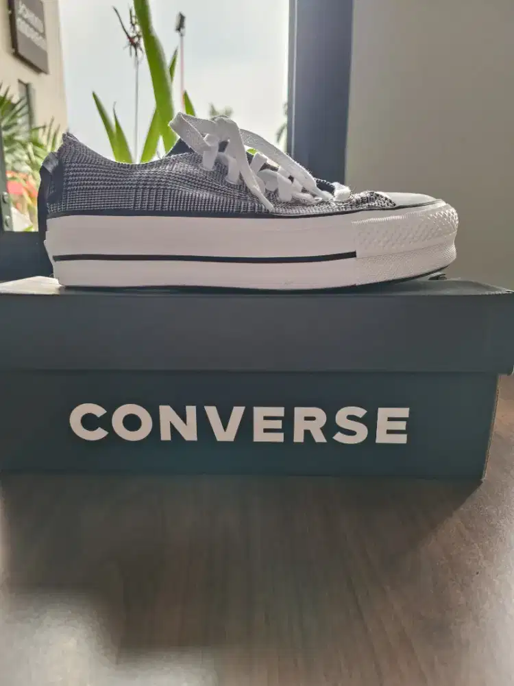Converse wanita ORI