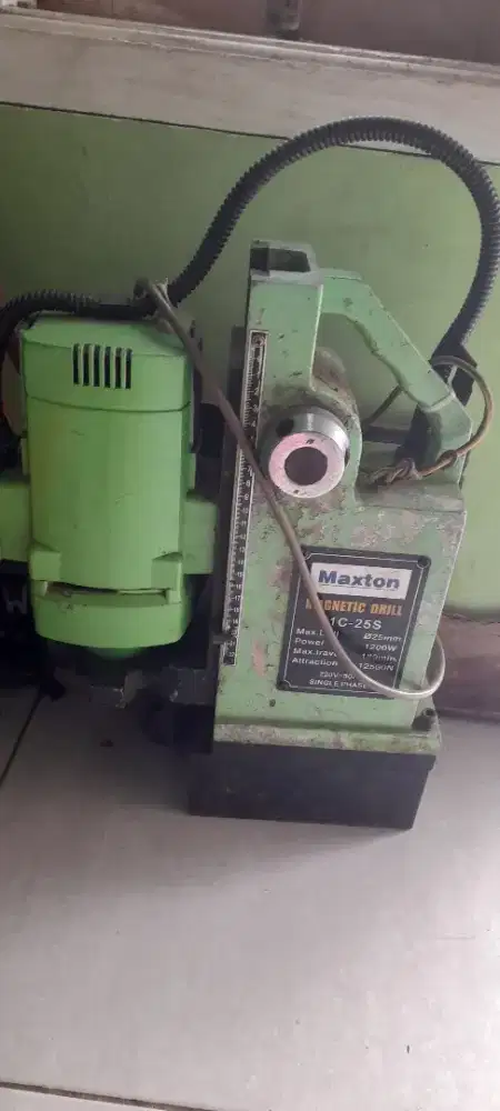 bor magnet masih layak pake minus nya magnet nya gk nempel