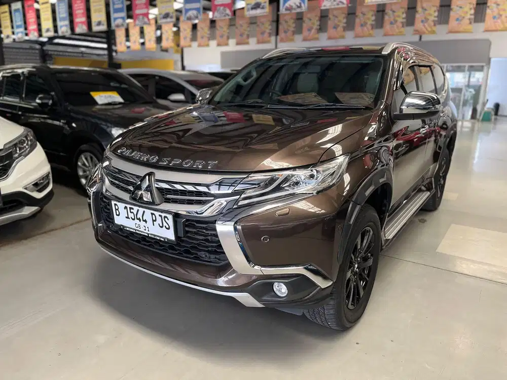 (LOW KM) Mitsubishi Pajero Dakar Ultimate AT 2019