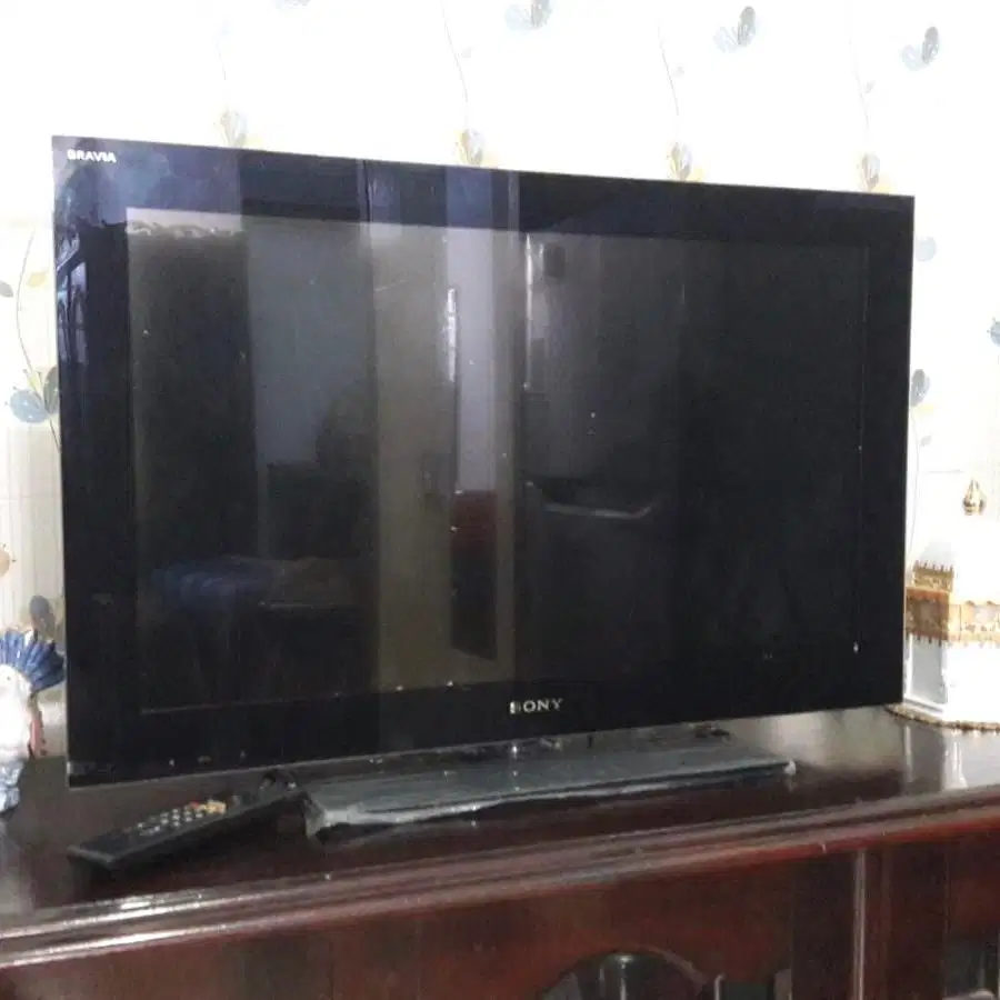Tv LCD sony bravia 32 inch panel rusak