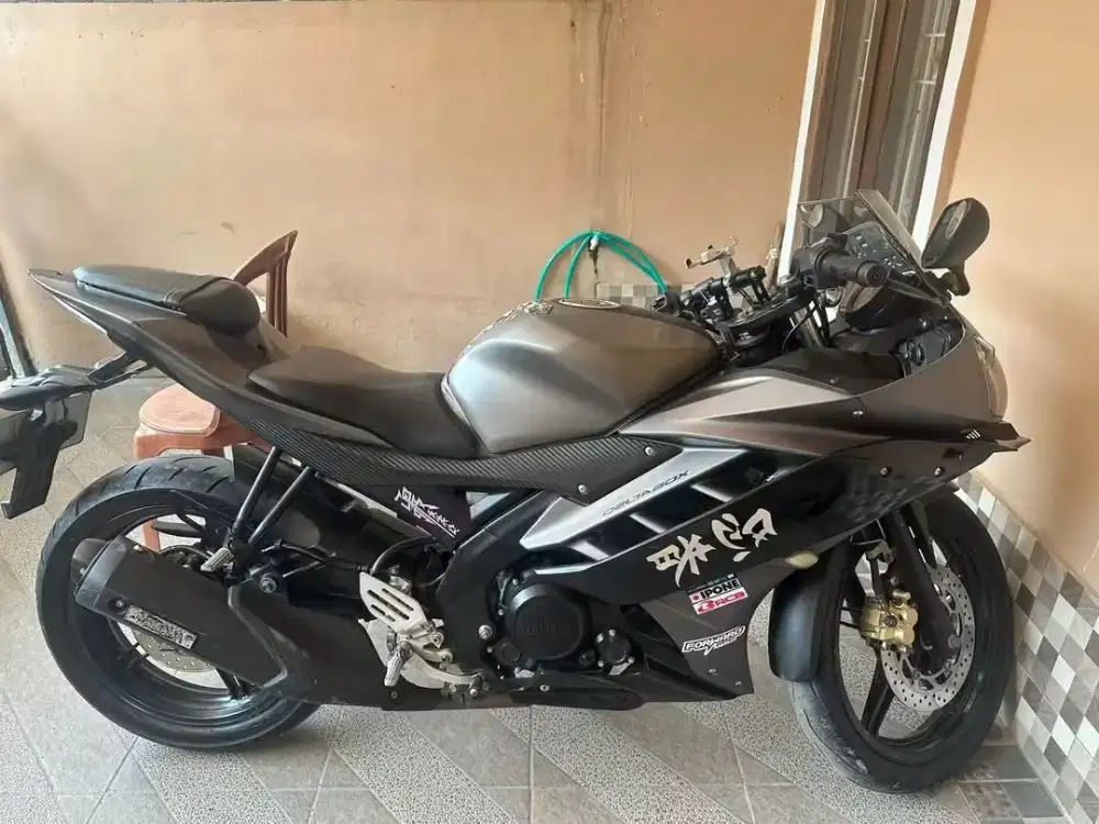 Moge Yamaha R15 V2 2016 komplit