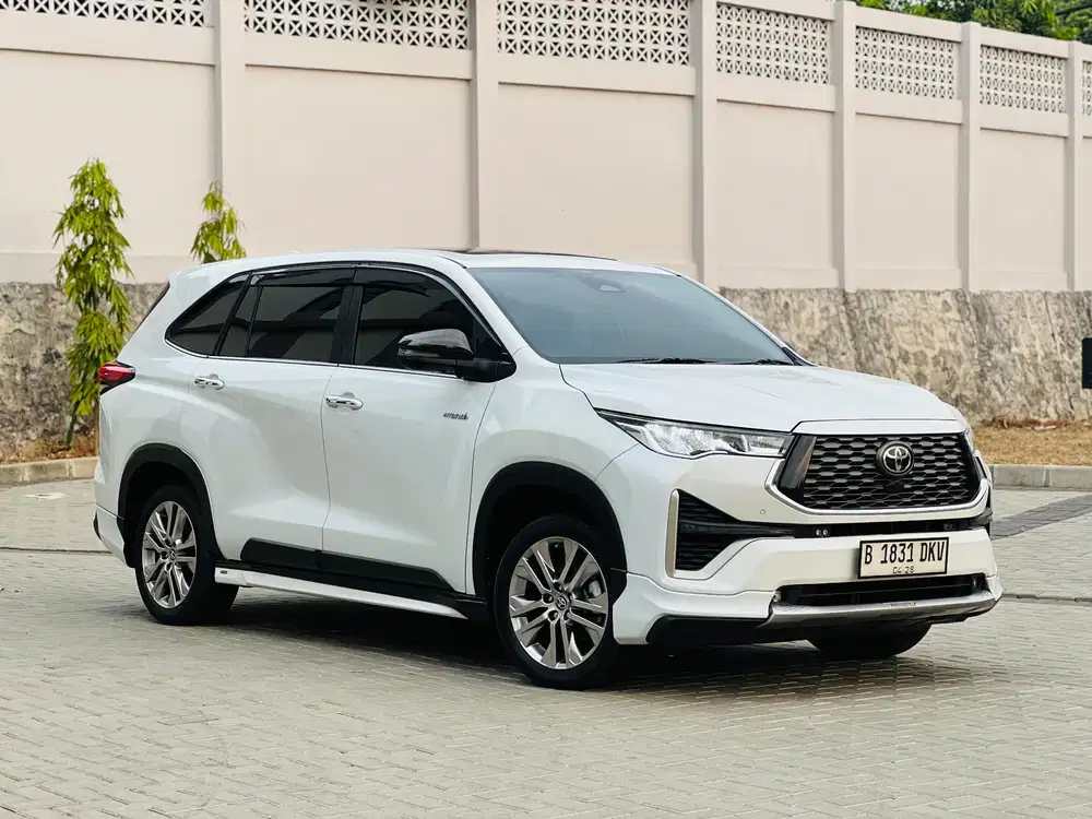 Toyota Kijang Innova 2.0 Q HEV CVT MODELISTA TSS RSE 2023 Putih 2024