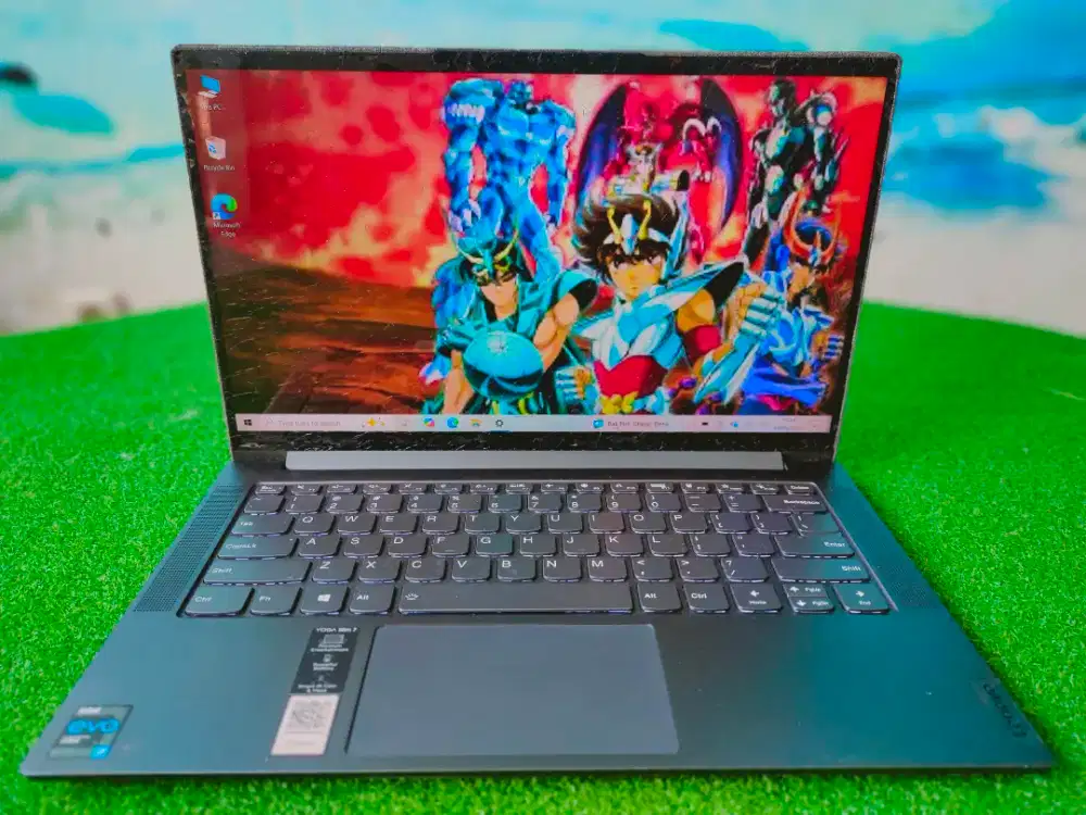 Lenovo Yoga 7 Evo  i7 Gen 11 16GB 256GB Touchscreen Normal Minus LCD