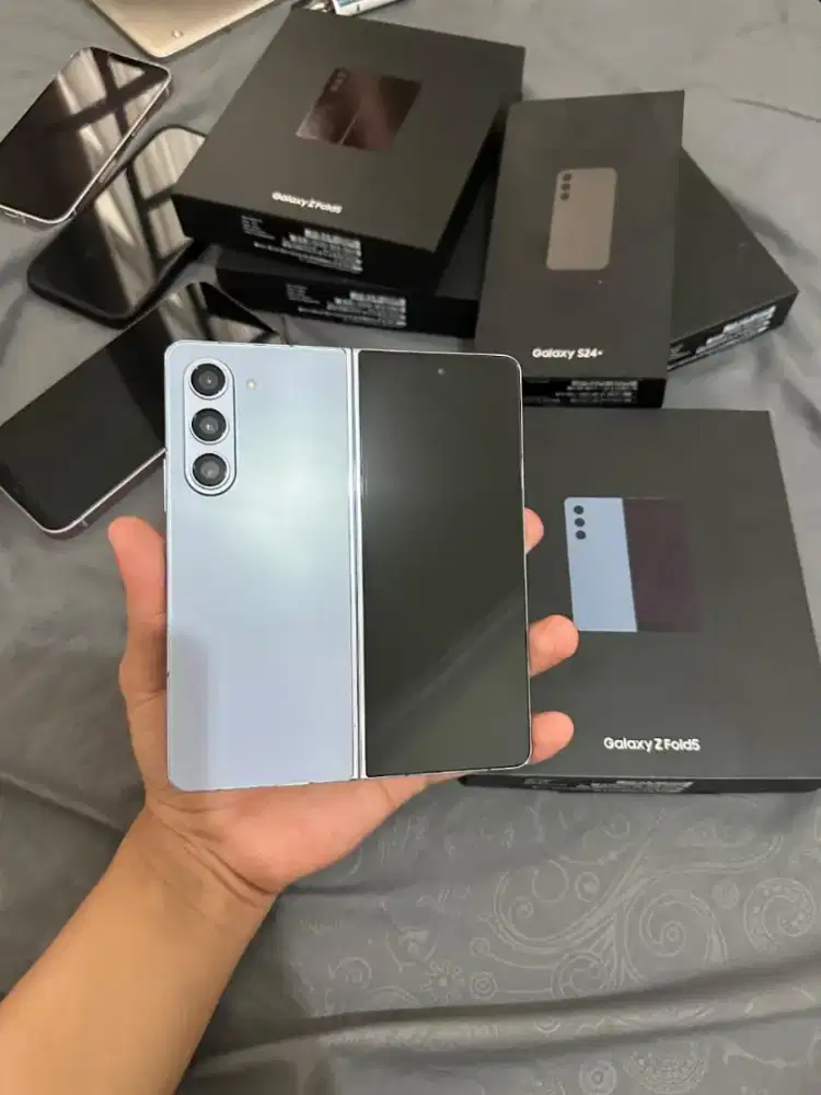 samsung Z fold 5 12/512gb