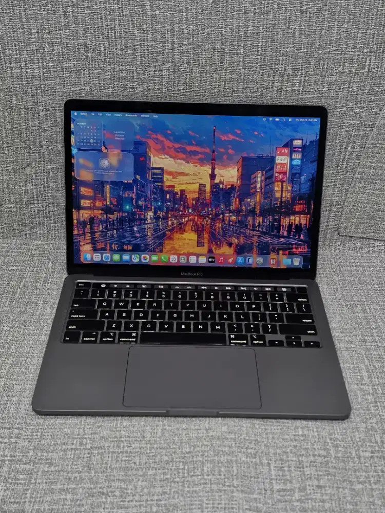 MacBook Pro Retina 13-inch,2020
Intel Core i5
Ram 16 GB
SSD 512 GB