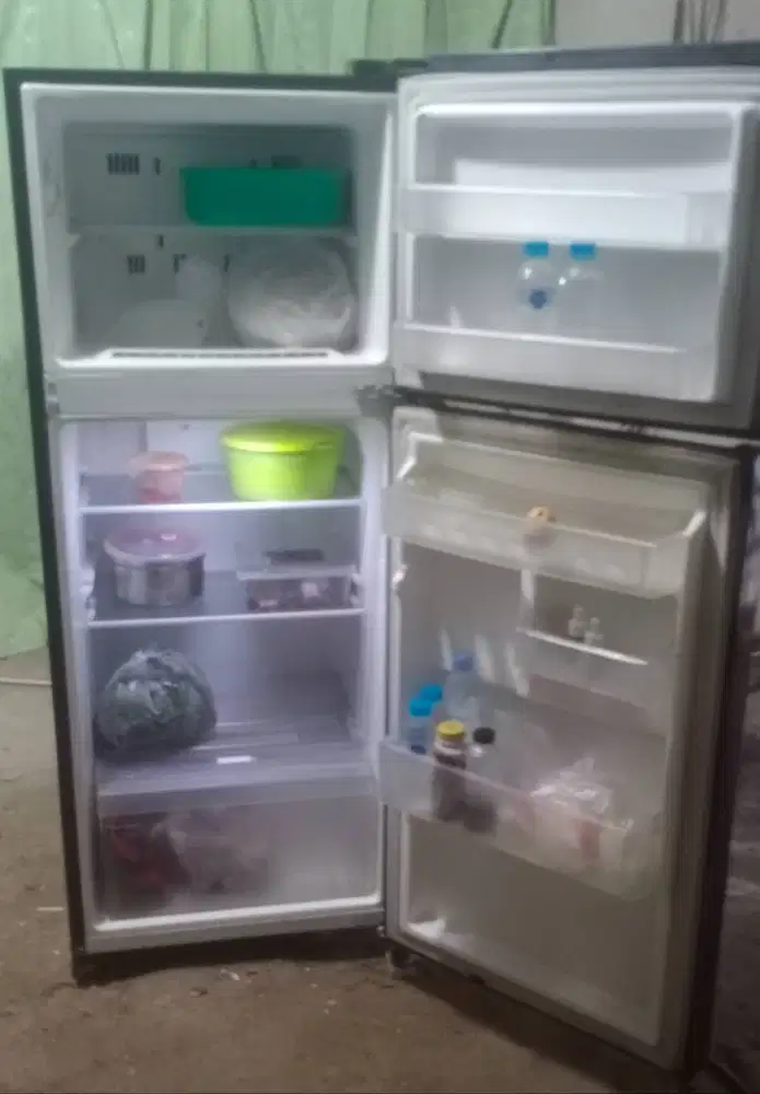 Kulkas 2 pintu LG  SMART INVERTER Hemat Listrik.Mesin. (diantar free