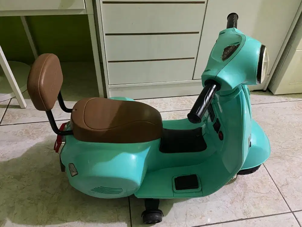Jual Vespa Mainan Anak