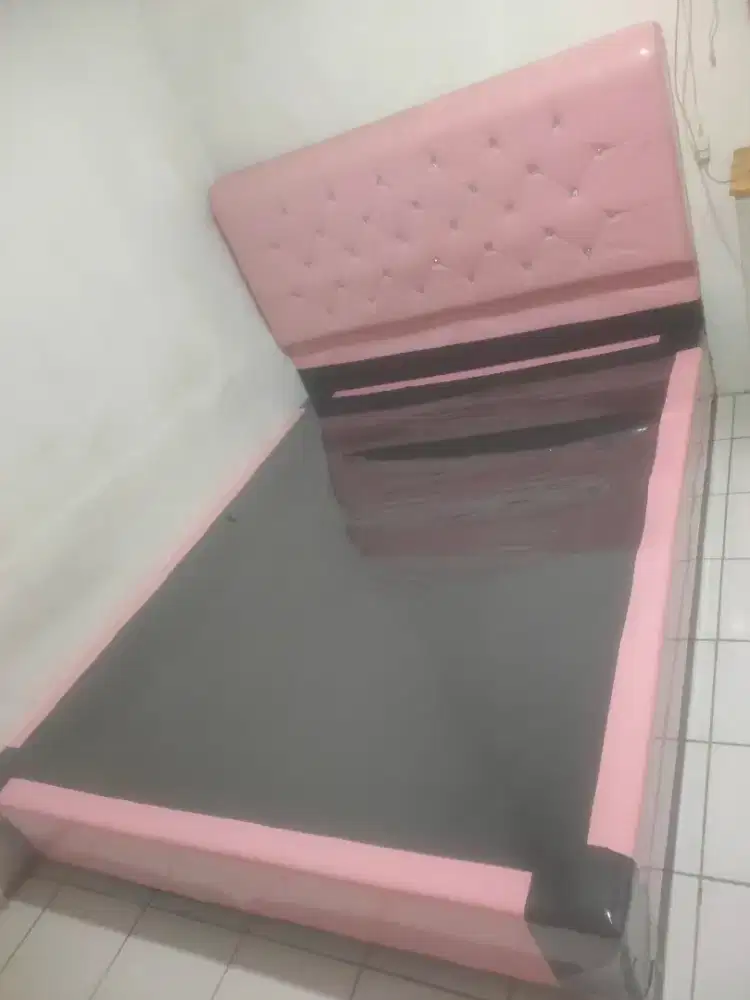Divan UK 160x200 dijual