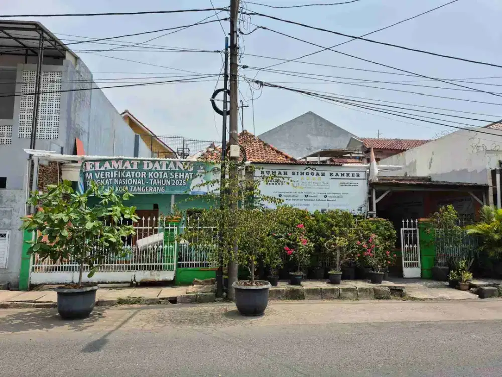 Rumah Sangat Strategis  di pusat kota Tangerang,hanya hitung tanah,Suka Asih, Tangerang Kota..