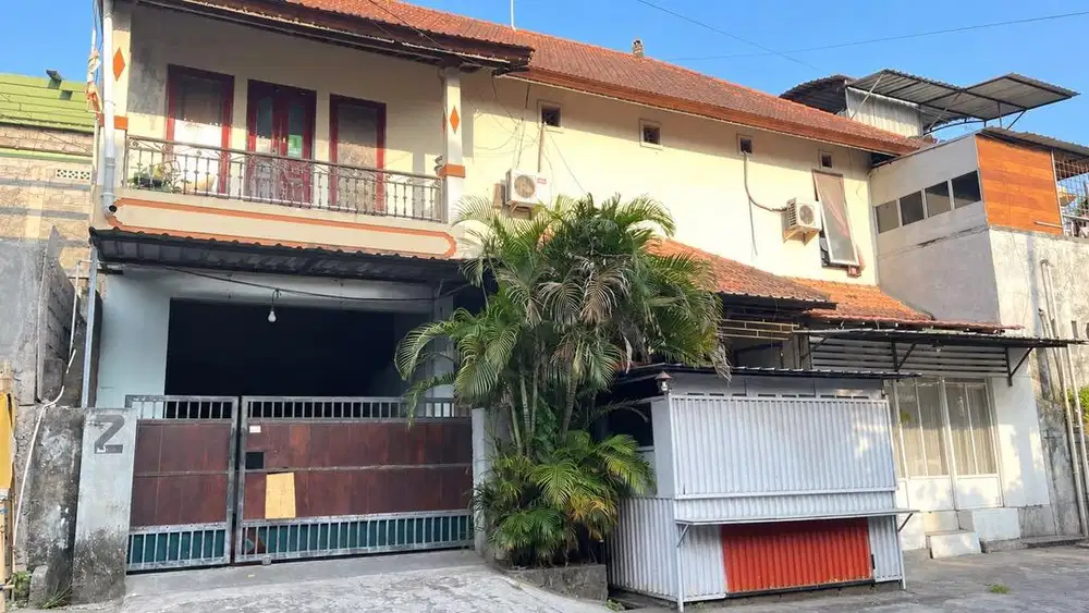 Rumah posisi hoek denpasar