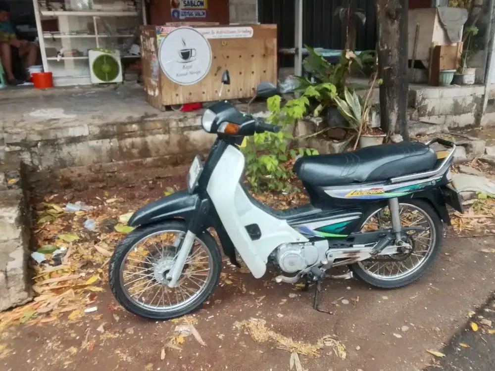 Honda astrea legenda