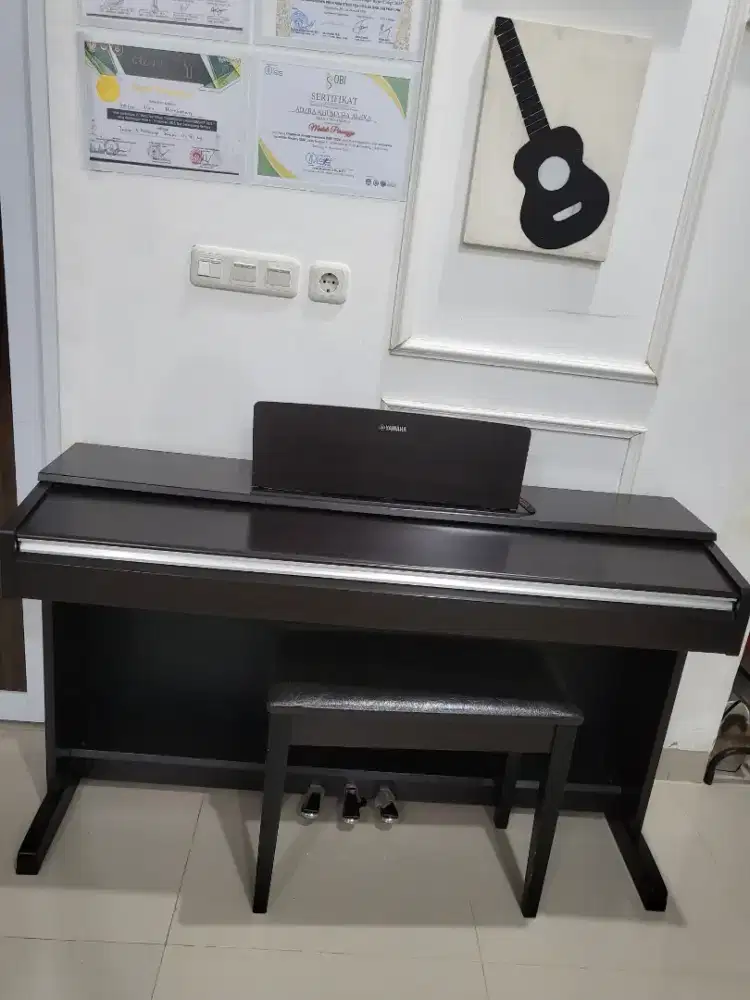 Dijual Piano merk yamaha YDP 142