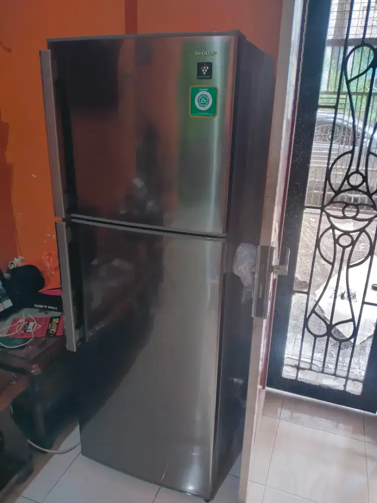 Kulkas sharp 2 pintu minus kurang dingin